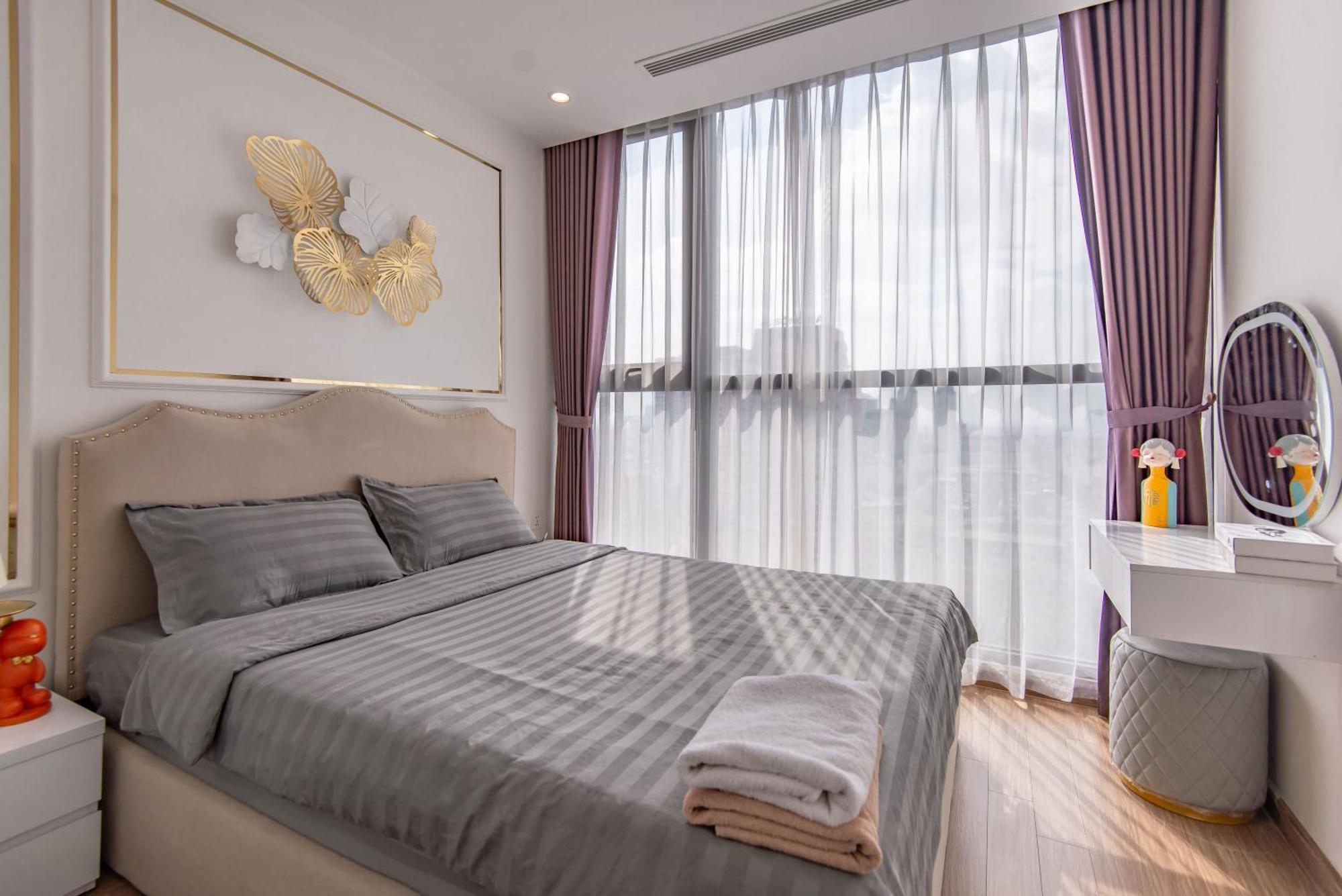 Apartment Lynn Housing- For Rent At Vinhomes Skylake , My Dinh With Great View Hanoi